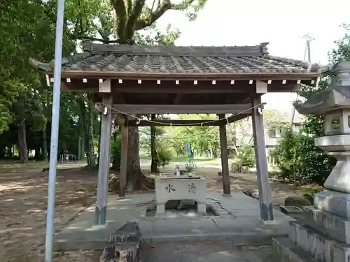 神明社（本宿神明社）の手水舎