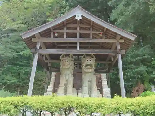 八王子神社の狛犬