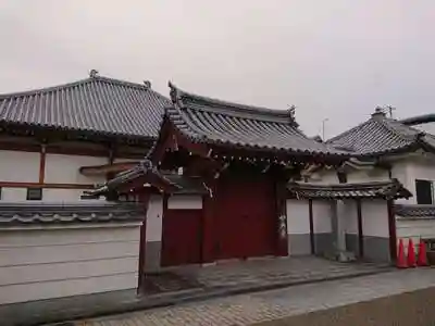 妙典寺の山門