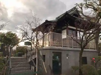 良忠寺の本殿・本堂