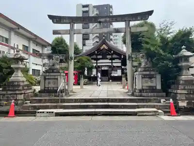 三輪神社の鳥居