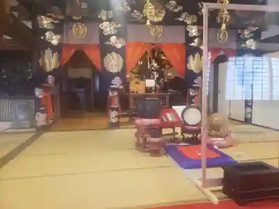 吸湖山　青岸寺の本殿・本堂