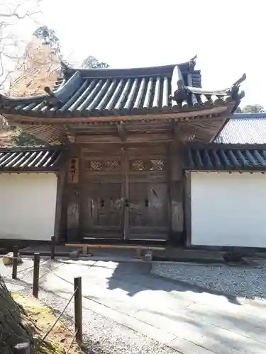 瑞巌寺の山門