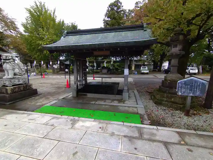 鳥海月山両所宮の手水舎