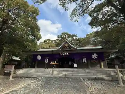 和歌山縣護國神社の{uncategorized: "未分類", other: "その他", undefined: "問題あり", building: "その他建物", grave: "お墓", sacred_gate: "鳥居", guardian: "狛犬", statue: "像", buddha: "仏像", history: "歴史", nature: "自然", garden: "庭園", animal: "動物", pagoda: "塔", temizu: "手水舎", mountain_gate: "山門・神門", sanctuary: "本殿・本堂", subordinate: "末社・摂社", art: "芸術", scenery: "景色", jizo: "地蔵", ema: "絵馬", goshuin: "御朱印", omikuji: "おみくじ", items: "授与品その他", amulet: "お守り", goshuincho: "御朱印帳", eats: "食事", festival: "お祭り", votive_dance: "神楽", shichigosan: "七五三参", wedding: "結婚式", experience: "体験その他", initially: "初詣", around: "周辺", anti_infection: "感染症対策"}