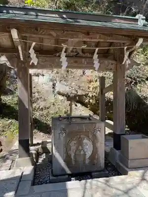 銭洗弁財天宇賀福神社(神奈川県)