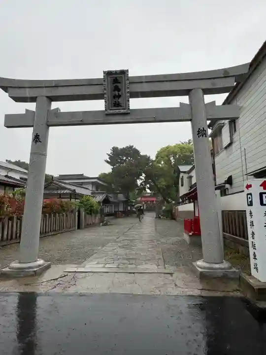 生島神社の{uncategorized: "未分類", other: "その他", undefined: "問題あり", building: "その他建物", grave: "お墓", sacred_gate: "鳥居", guardian: "狛犬", statue: "像", buddha: "仏像", history: "歴史", nature: "自然", garden: "庭園", animal: "動物", pagoda: "塔", temizu: "手水舎", mountain_gate: "山門・神門", sanctuary: "本殿・本堂", subordinate: "末社・摂社", art: "芸術", scenery: "景色", jizo: "地蔵", ema: "絵馬", goshuin: "御朱印", omikuji: "おみくじ", items: "授与品その他", amulet: "お守り", goshuincho: "御朱印帳", eats: "食事", festival: "お祭り", votive_dance: "神楽", shichigosan: "七五三参", wedding: "結婚式", experience: "体験その他", initially: "初詣", around: "周辺", anti_infection: "感染症対策"}