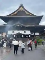 善光寺の{uncategorized: "未分類", other: "その他", undefined: "問題あり", building: "その他建物", grave: "お墓", sacred_gate: "鳥居", guardian: "狛犬", statue: "像", buddha: "仏像", history: "歴史", nature: "自然", garden: "庭園", animal: "動物", pagoda: "塔", temizu: "手水舎", mountain_gate: "山門・神門", sanctuary: "本殿・本堂", subordinate: "末社・摂社", art: "芸術", scenery: "景色", jizo: "地蔵", ema: "絵馬", goshuin: "御朱印", omikuji: "おみくじ", items: "授与品その他", amulet: "お守り", goshuincho: "御朱印帳", eats: "食事", festival: "お祭り", votive_dance: "神楽", shichigosan: "七五三参", wedding: "結婚式", experience: "体験その他", initially: "初詣", around: "周辺", anti_infection: "感染症対策"}
