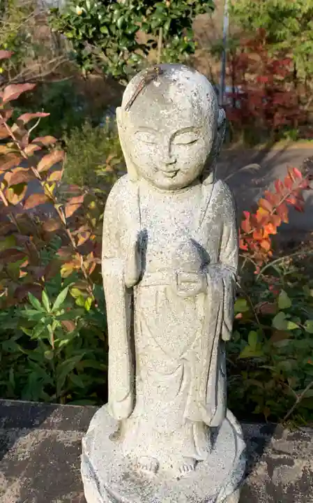 御誕生寺(猫寺)の地蔵