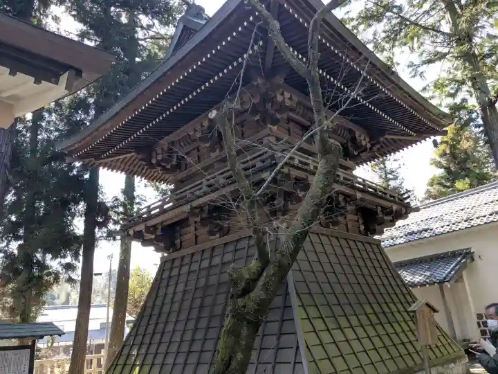 多賀大社の{uncategorized: "未分類", other: "その他", undefined: "問題あり", building: "その他建物", grave: "お墓", sacred_gate: "鳥居", guardian: "狛犬", statue: "像", buddha: "仏像", history: "歴史", nature: "自然", garden: "庭園", animal: "動物", pagoda: "塔", temizu: "手水舎", mountain_gate: "山門・神門", sanctuary: "本殿・本堂", subordinate: "末社・摂社", art: "芸術", scenery: "景色", jizo: "地蔵", ema: "絵馬", goshuin: "御朱印", omikuji: "おみくじ", items: "授与品その他", amulet: "お守り", goshuincho: "御朱印帳", eats: "食事", festival: "お祭り", votive_dance: "神楽", shichigosan: "七五三参", wedding: "結婚式", experience: "体験その他", initially: "初詣", around: "周辺", anti_infection: "感染症対策"}