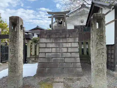 武井神社の末社