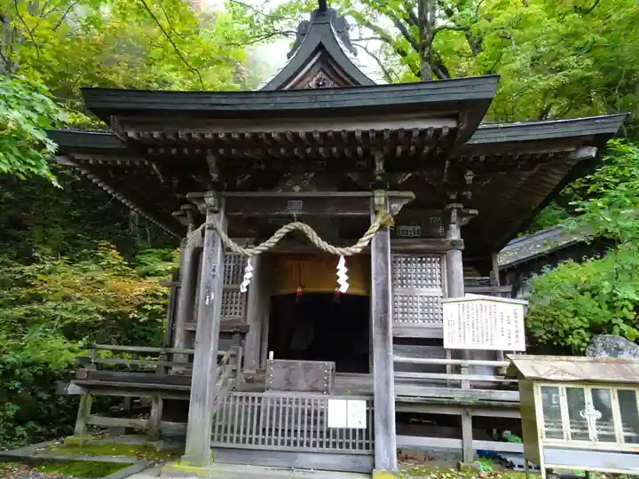 戸隠神社九頭龍社の本殿・本堂