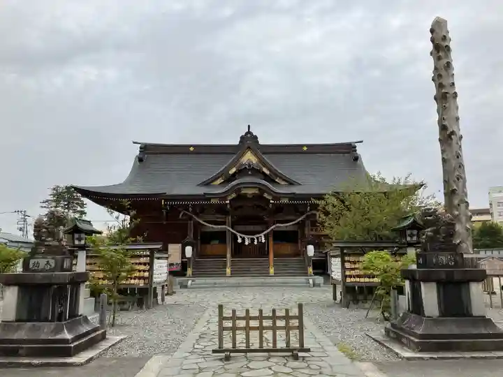 新発田諏訪神社の本殿・本堂