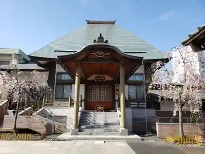 覚林寺の本殿・本堂