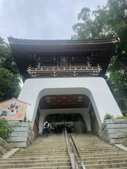 江島神社の山門・神門