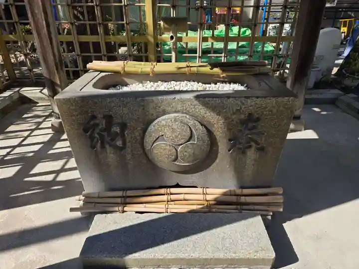 女躰大神(神奈川県)