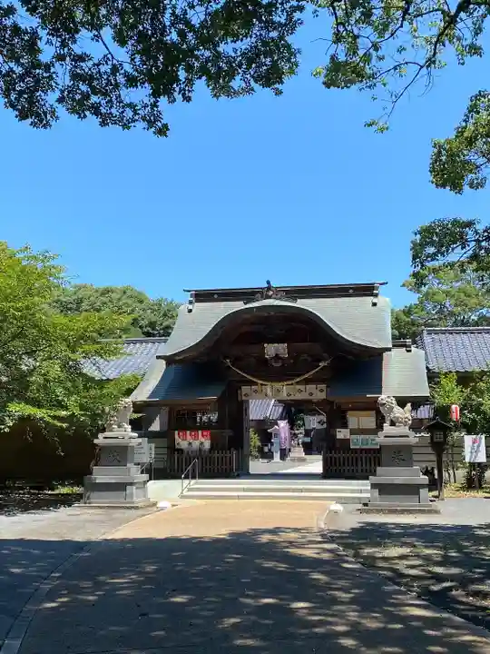 八幡古表神社の山門・神門