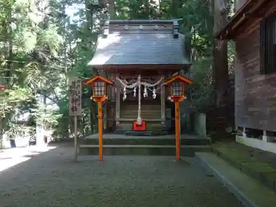 新倉富士浅間神社の末社・摂社