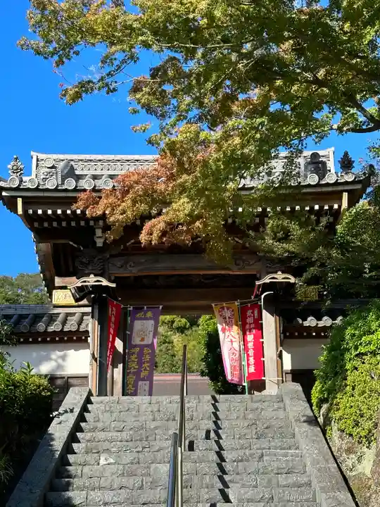千手院の山門・神門