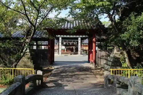 蟻通神社の山門・神門