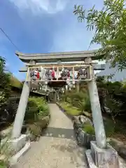横浜御嶽神社の鳥居