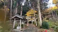 布勢立石神社(滋賀県)