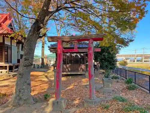 七本木神社の末社・摂社