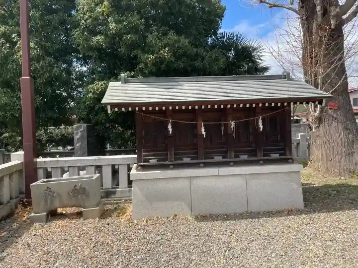 氷川神社の{uncategorized: "未分類", other: "その他", undefined: "問題あり", building: "その他建物", grave: "お墓", sacred_gate: "鳥居", guardian: "狛犬", statue: "像", buddha: "仏像", history: "歴史", nature: "自然", garden: "庭園", animal: "動物", pagoda: "塔", temizu: "手水舎", mountain_gate: "山門・神門", sanctuary: "本殿・本堂", subordinate: "末社・摂社", art: "芸術", scenery: "景色", jizo: "地蔵", ema: "絵馬", goshuin: "御朱印", omikuji: "おみくじ", items: "授与品その他", amulet: "お守り", goshuincho: "御朱印帳", eats: "食事", festival: "お祭り", votive_dance: "神楽", shichigosan: "七五三参", wedding: "結婚式", experience: "体験その他", initially: "初詣", around: "周辺", anti_infection: "感染症対策"}