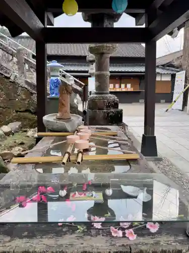 陶山神社の{uncategorized: "未分類", other: "その他", undefined: "問題あり", building: "その他建物", grave: "お墓", sacred_gate: "鳥居", guardian: "狛犬", statue: "像", buddha: "仏像", history: "歴史", nature: "自然", garden: "庭園", animal: "動物", pagoda: "塔", temizu: "手水舎", mountain_gate: "山門・神門", sanctuary: "本殿・本堂", subordinate: "末社・摂社", art: "芸術", scenery: "景色", jizo: "地蔵", ema: "絵馬", goshuin: "御朱印", omikuji: "おみくじ", items: "授与品その他", amulet: "お守り", goshuincho: "御朱印帳", eats: "食事", festival: "お祭り", votive_dance: "神楽", shichigosan: "七五三参", wedding: "結婚式", experience: "体験その他", initially: "初詣", around: "周辺", anti_infection: "感染症対策"}