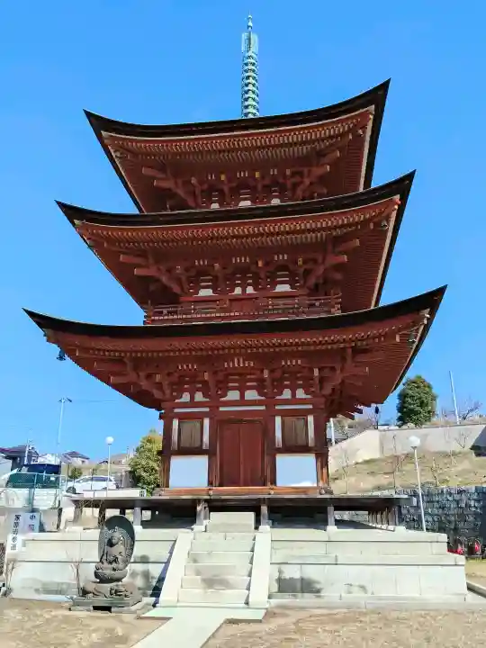 家原寺の{uncategorized: "未分類", other: "その他", undefined: "問題あり", building: "その他建物", grave: "お墓", sacred_gate: "鳥居", guardian: "狛犬", statue: "像", buddha: "仏像", history: "歴史", nature: "自然", garden: "庭園", animal: "動物", pagoda: "塔", temizu: "手水舎", mountain_gate: "山門・神門", sanctuary: "本殿・本堂", subordinate: "末社・摂社", art: "芸術", scenery: "景色", jizo: "地蔵", ema: "絵馬", goshuin: "御朱印", omikuji: "おみくじ", items: "授与品その他", amulet: "お守り", goshuincho: "御朱印帳", eats: "食事", festival: "お祭り", votive_dance: "神楽", shichigosan: "七五三参", wedding: "結婚式", experience: "体験その他", initially: "初詣", around: "周辺", anti_infection: "感染症対策"}
