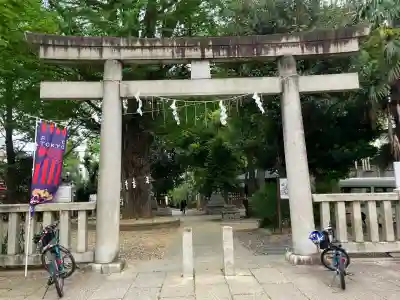 鳩森八幡神社の鳥居