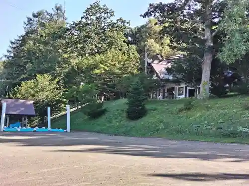 茂岩神社の建物その他