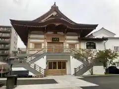 重願寺の本殿