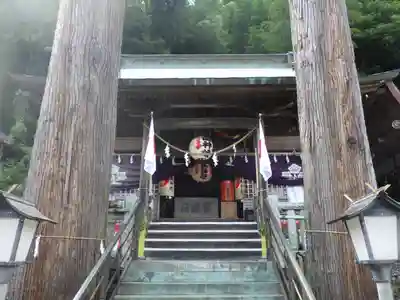 諏訪神社の本殿・本堂
