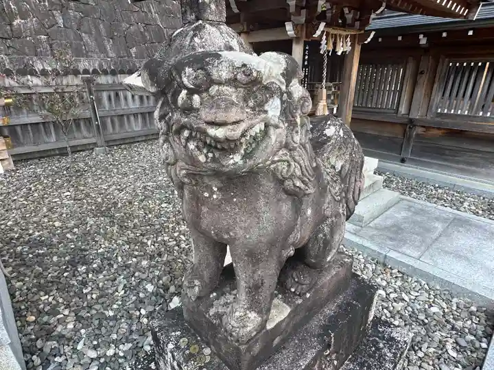 丹生川上神社(上社)の狛犬