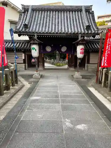 了徳院の山門・神門