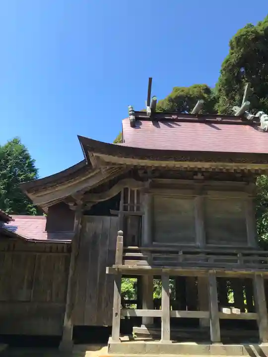 熊野神社の本殿・本堂