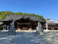 諏訪神社の{uncategorized: "未分類", other: "その他", undefined: "問題あり", building: "その他建物", grave: "お墓", sacred_gate: "鳥居", guardian: "狛犬", statue: "像", buddha: "仏像", history: "歴史", nature: "自然", garden: "庭園", animal: "動物", pagoda: "塔", temizu: "手水舎", mountain_gate: "山門・神門", sanctuary: "本殿・本堂", subordinate: "末社・摂社", art: "芸術", scenery: "景色", jizo: "地蔵", ema: "絵馬", goshuin: "御朱印", omikuji: "おみくじ", items: "授与品その他", amulet: "お守り", goshuincho: "御朱印帳", eats: "食事", festival: "お祭り", votive_dance: "神楽", shichigosan: "七五三参", wedding: "結婚式", experience: "体験その他", initially: "初詣", around: "周辺", anti_infection: "感染症対策"}