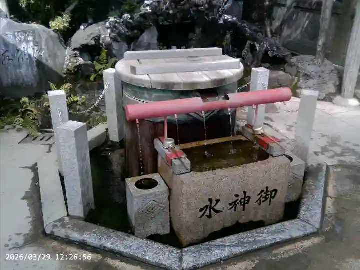 題経寺(柴又帝釈天)の{uncategorized: "未分類", other: "その他", undefined: "問題あり", building: "その他建物", grave: "お墓", sacred_gate: "鳥居", guardian: "狛犬", statue: "像", buddha: "仏像", history: "歴史", nature: "自然", garden: "庭園", animal: "動物", pagoda: "塔", temizu: "手水舎", mountain_gate: "山門・神門", sanctuary: "本殿・本堂", subordinate: "末社・摂社", art: "芸術", scenery: "景色", jizo: "地蔵", ema: "絵馬", goshuin: "御朱印", omikuji: "おみくじ", items: "授与品その他", amulet: "お守り", goshuincho: "御朱印帳", eats: "食事", festival: "お祭り", votive_dance: "神楽", shichigosan: "七五三参", wedding: "結婚式", experience: "体験その他", initially: "初詣", around: "周辺", anti_infection: "感染症対策"}