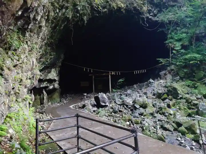 天安河原宮(宮崎県)