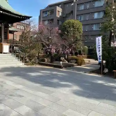 桜神宮の{uncategorized: "未分類", other: "その他", undefined: "問題あり", building: "その他建物", grave: "お墓", sacred_gate: "鳥居", guardian: "狛犬", statue: "像", buddha: "仏像", history: "歴史", nature: "自然", garden: "庭園", animal: "動物", pagoda: "塔", temizu: "手水舎", mountain_gate: "山門・神門", sanctuary: "本殿・本堂", subordinate: "末社・摂社", art: "芸術", scenery: "景色", jizo: "地蔵", ema: "絵馬", goshuin: "御朱印", omikuji: "おみくじ", items: "授与品その他", amulet: "お守り", goshuincho: "御朱印帳", eats: "食事", festival: "お祭り", votive_dance: "神楽", shichigosan: "七五三参", wedding: "結婚式", experience: "体験その他", initially: "初詣", around: "周辺", anti_infection: "感染症対策"}