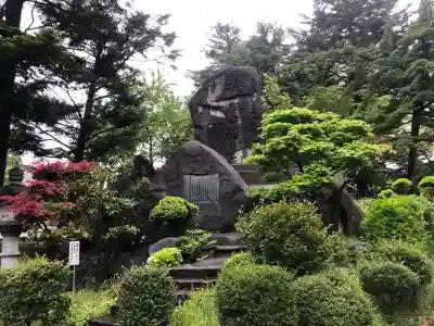 長野縣護國神社の{uncategorized: "未分類", other: "その他", undefined: "問題あり", building: "その他建物", grave: "お墓", sacred_gate: "鳥居", guardian: "狛犬", statue: "像", buddha: "仏像", history: "歴史", nature: "自然", garden: "庭園", animal: "動物", pagoda: "塔", temizu: "手水舎", mountain_gate: "山門・神門", sanctuary: "本殿・本堂", subordinate: "末社・摂社", art: "芸術", scenery: "景色", jizo: "地蔵", ema: "絵馬", goshuin: "御朱印", omikuji: "おみくじ", items: "授与品その他", amulet: "お守り", goshuincho: "御朱印帳", eats: "食事", festival: "お祭り", votive_dance: "神楽", shichigosan: "七五三参", wedding: "結婚式", experience: "体験その他", initially: "初詣", around: "周辺", anti_infection: "感染症対策"}