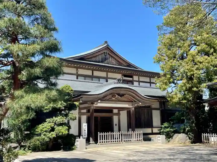 本立寺の{uncategorized: "未分類", other: "その他", undefined: "問題あり", building: "その他建物", grave: "お墓", sacred_gate: "鳥居", guardian: "狛犬", statue: "像", buddha: "仏像", history: "歴史", nature: "自然", garden: "庭園", animal: "動物", pagoda: "塔", temizu: "手水舎", mountain_gate: "山門・神門", sanctuary: "本殿・本堂", subordinate: "末社・摂社", art: "芸術", scenery: "景色", jizo: "地蔵", ema: "絵馬", goshuin: "御朱印", omikuji: "おみくじ", items: "授与品その他", amulet: "お守り", goshuincho: "御朱印帳", eats: "食事", festival: "お祭り", votive_dance: "神楽", shichigosan: "七五三参", wedding: "結婚式", experience: "体験その他", initially: "初詣", around: "周辺", anti_infection: "感染症対策"}