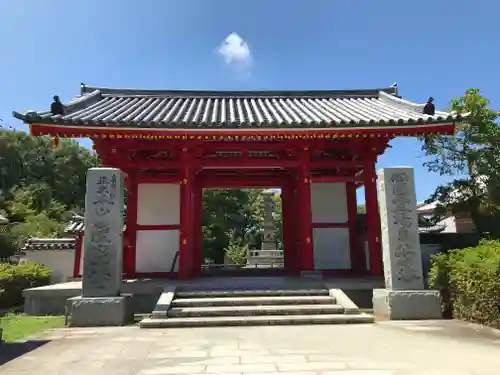 屋島寺の山門