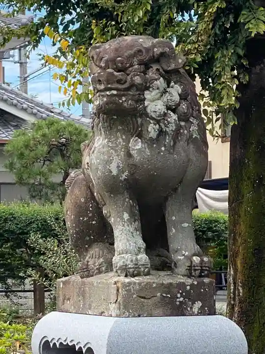 巨椋神社の狛犬