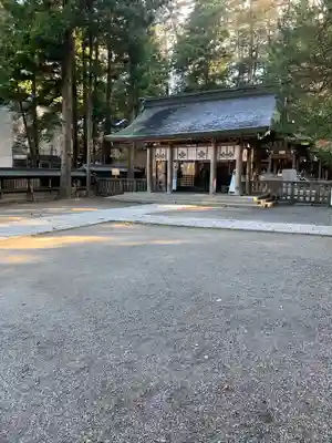 諏訪大社の本殿・本堂