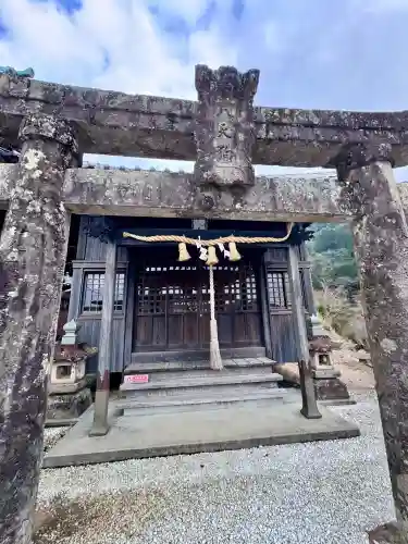 陶山神社の{uncategorized: "未分類", other: "その他", undefined: "問題あり", building: "その他建物", grave: "お墓", sacred_gate: "鳥居", guardian: "狛犬", statue: "像", buddha: "仏像", history: "歴史", nature: "自然", garden: "庭園", animal: "動物", pagoda: "塔", temizu: "手水舎", mountain_gate: "山門・神門", sanctuary: "本殿・本堂", subordinate: "末社・摂社", art: "芸術", scenery: "景色", jizo: "地蔵", ema: "絵馬", goshuin: "御朱印", omikuji: "おみくじ", items: "授与品その他", amulet: "お守り", goshuincho: "御朱印帳", eats: "食事", festival: "お祭り", votive_dance: "神楽", shichigosan: "七五三参", wedding: "結婚式", experience: "体験その他", initially: "初詣", around: "周辺", anti_infection: "感染症対策"}
