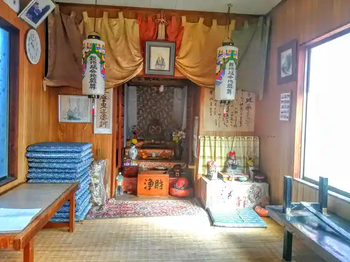 祠(親池地蔵菩薩)の本殿・本堂