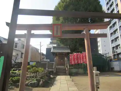 瀧王子稲荷神社の鳥居