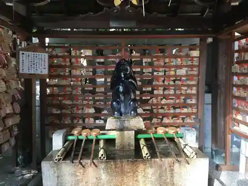 岡崎神社の手水舎